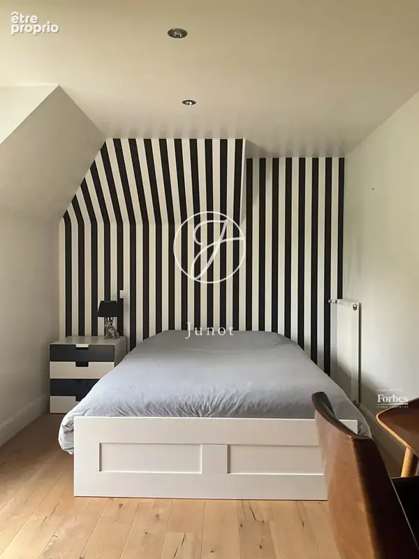 Mouvaux – Maison d’exception – 7 pièces - 262.48m² habitables – 7 pièces – 5 chambres – Piscine – Parc paysagé – Garage et parki - photo 28