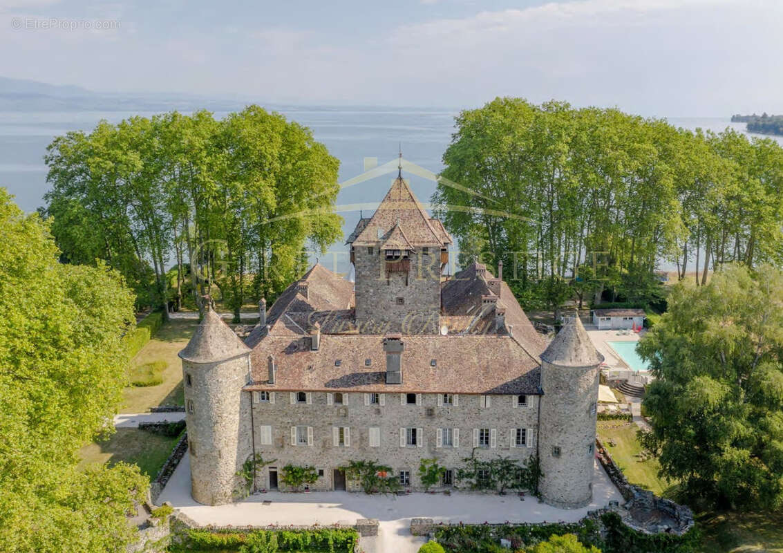 Maison à SCIEZ