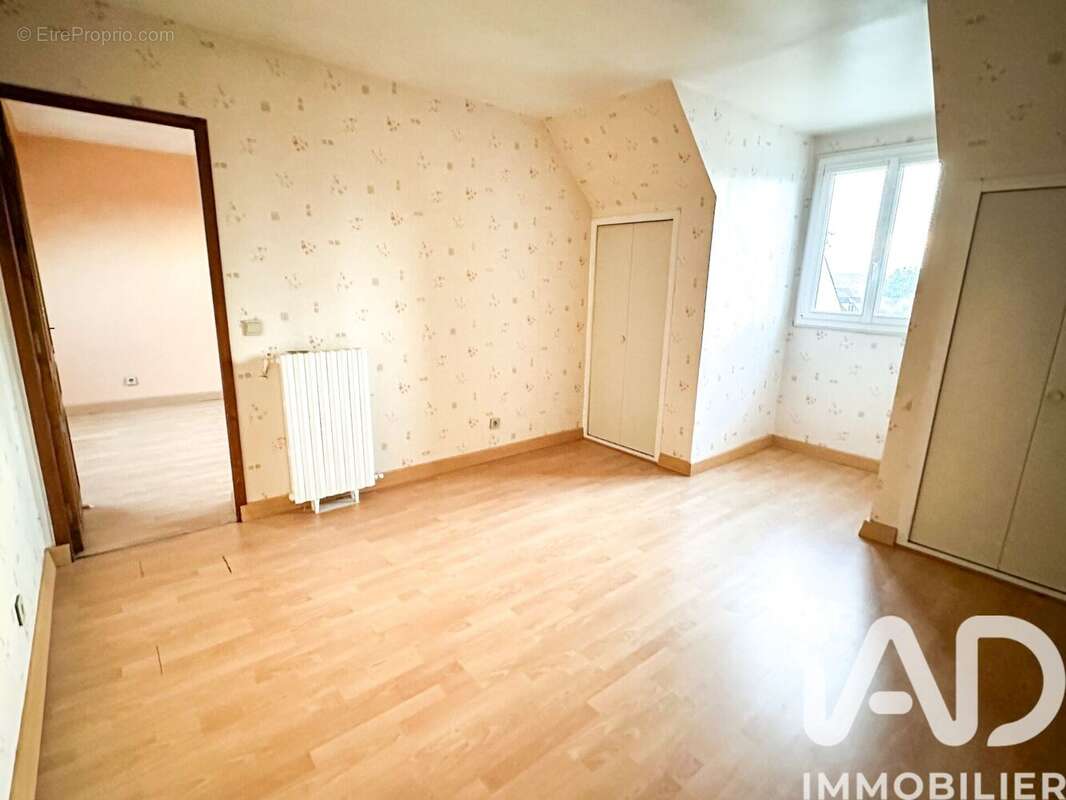 Photo 9 - Maison à LIVRY-SUR-SEINE