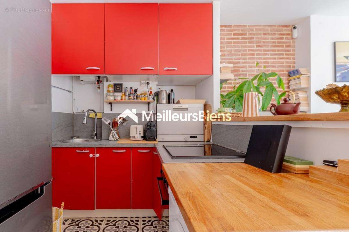 Appartement à PARIS-18E