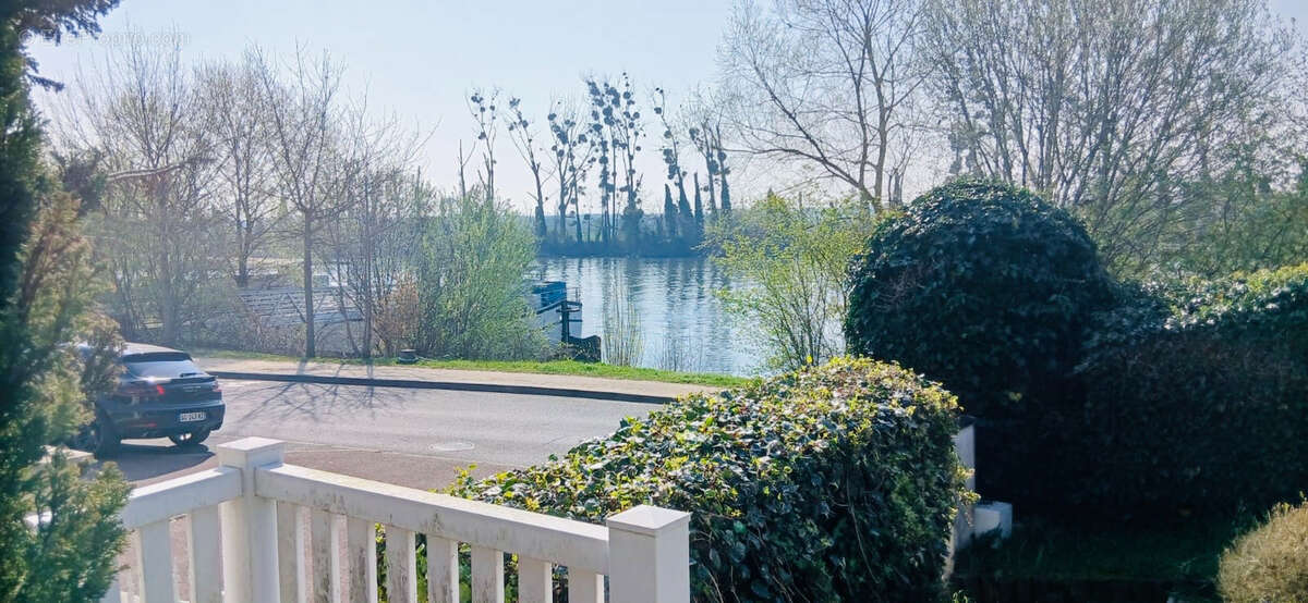 Maison à CONFLANS-SAINTE-HONORINE
