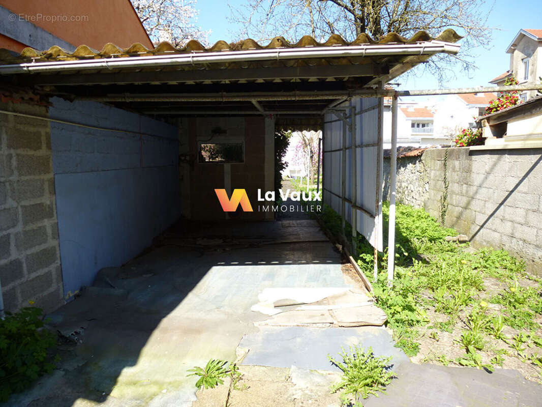 Maison à JARVILLE-LA-MALGRANGE