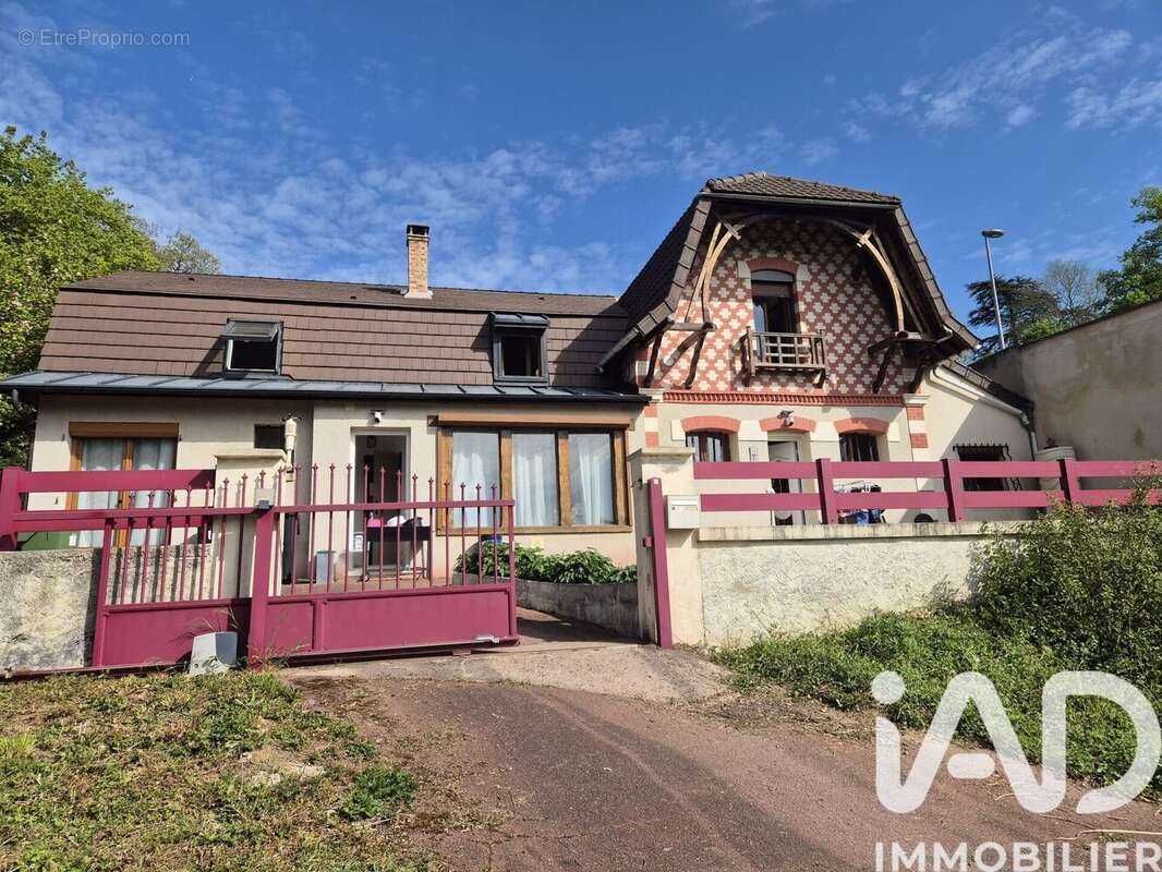 Photo 2 - Maison à LA FERTE-SOUS-JOUARRE