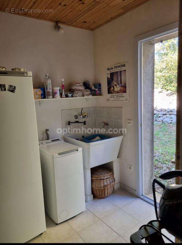 Villa provençale sur plus de 7 000 m² de terrain - photo 20