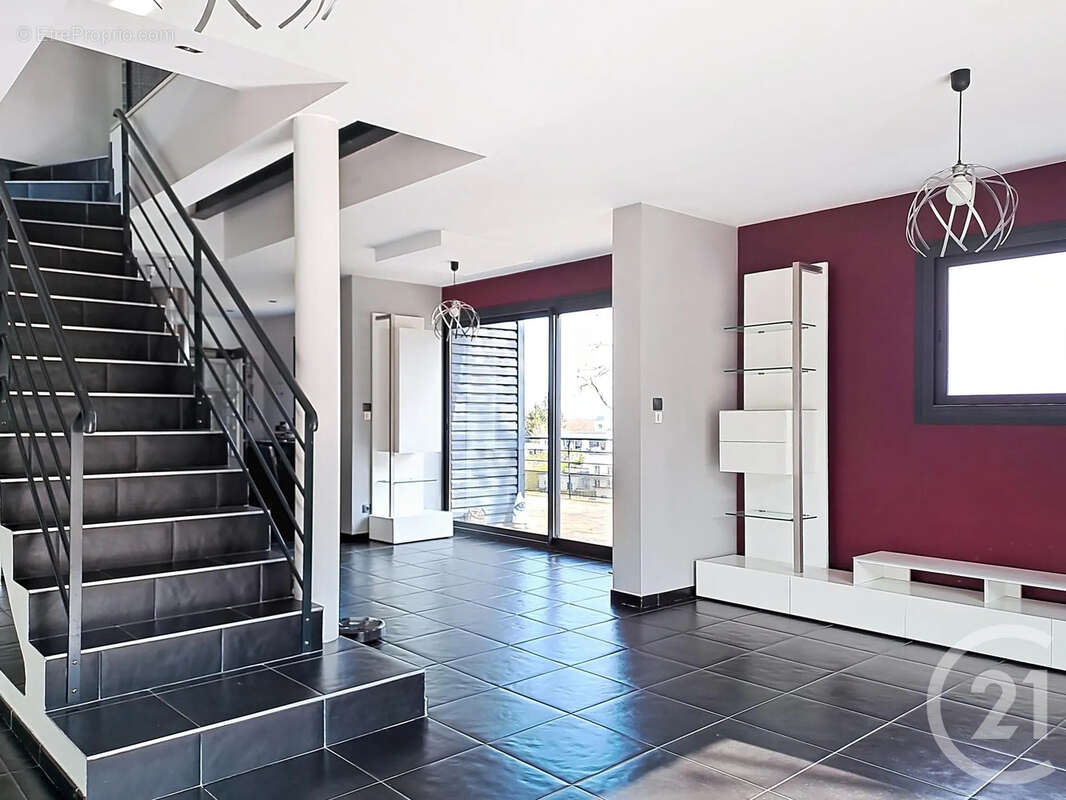 Maison 154 m² à Epinal  - photo 7
