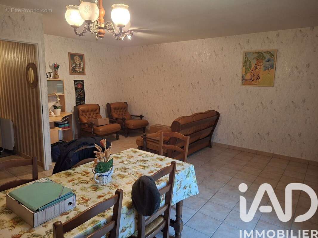 Photo 9 - Maison à SAINT-USAGE