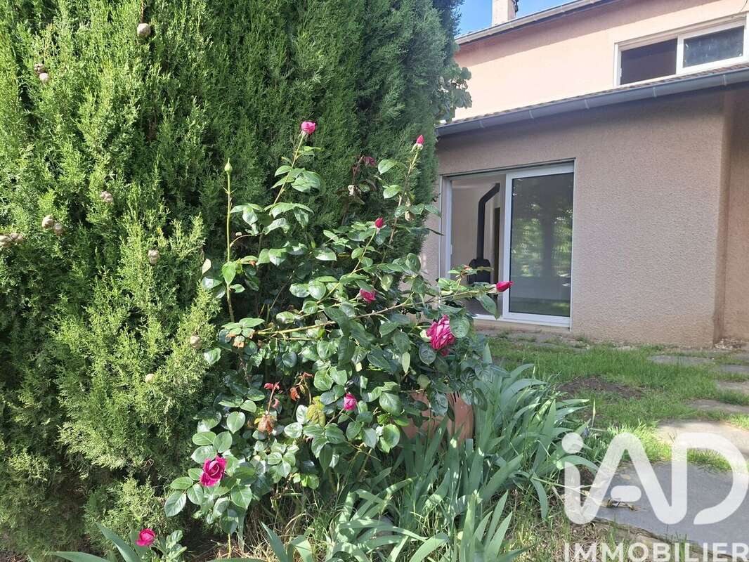 Photo 3 - Maison à DAVEZIEUX