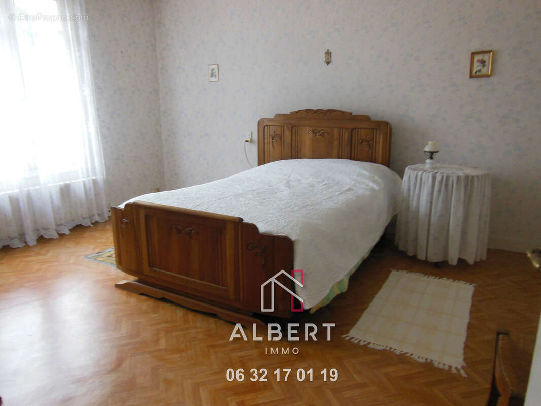 Maison à LONGUE-JUMELLES