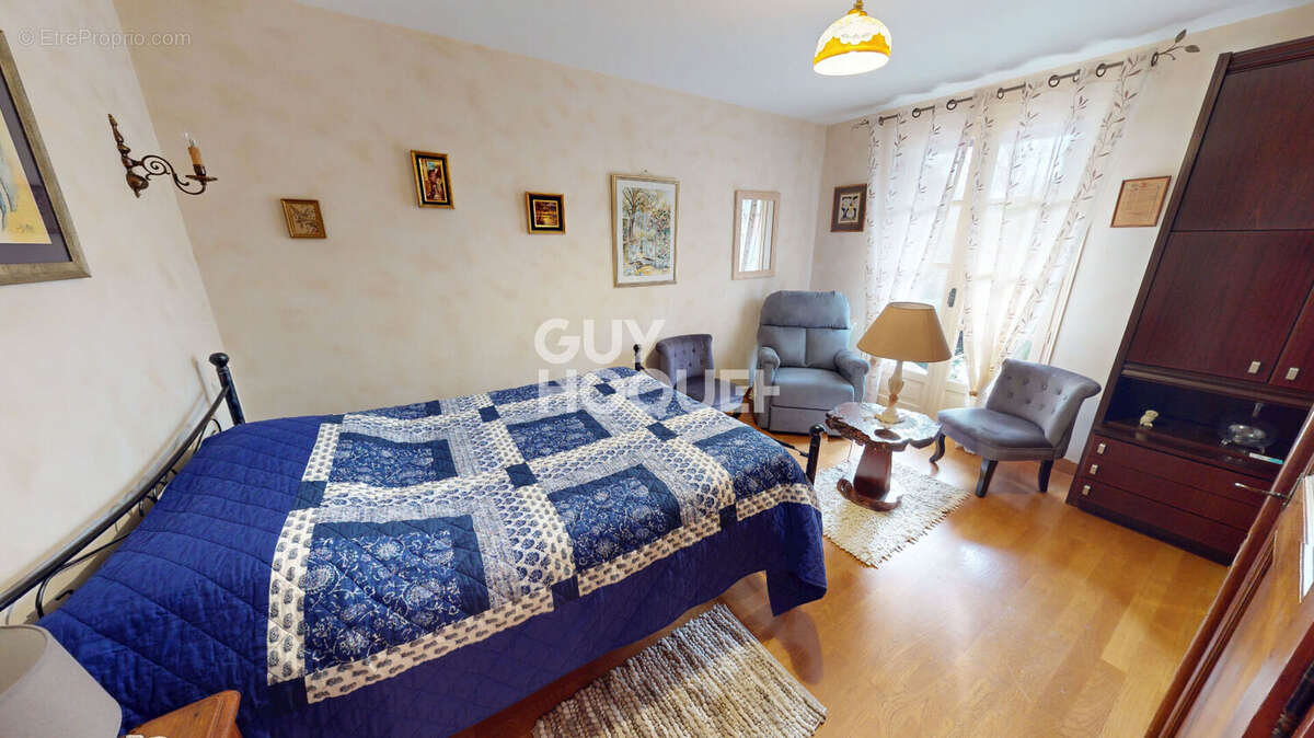 Maison à AOUSTE-SUR-SYE