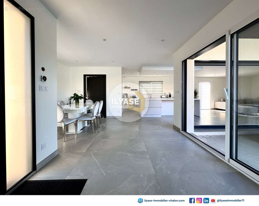 Maison 4 pièces 130 m2  3 ch dont 1 suite parentale  piscine - photo 6