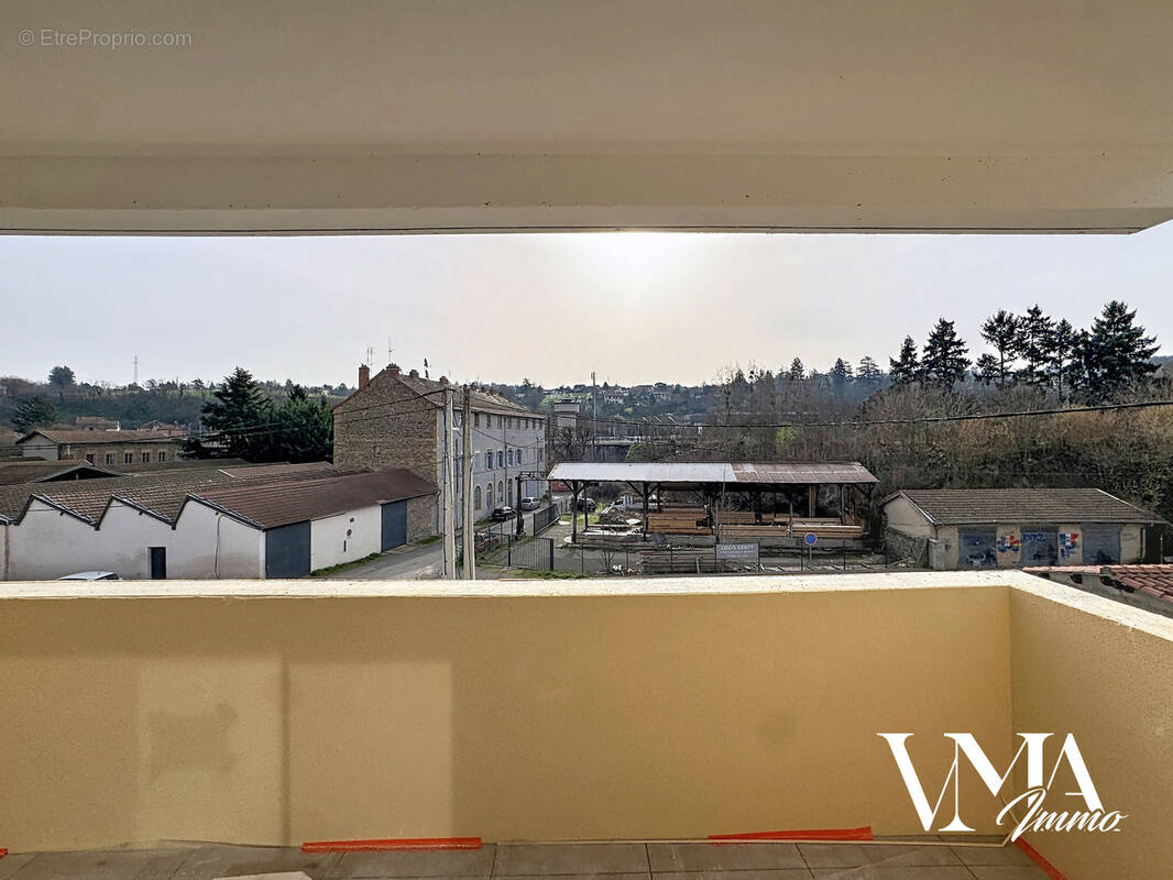 Appartement à L'ARBRESLE