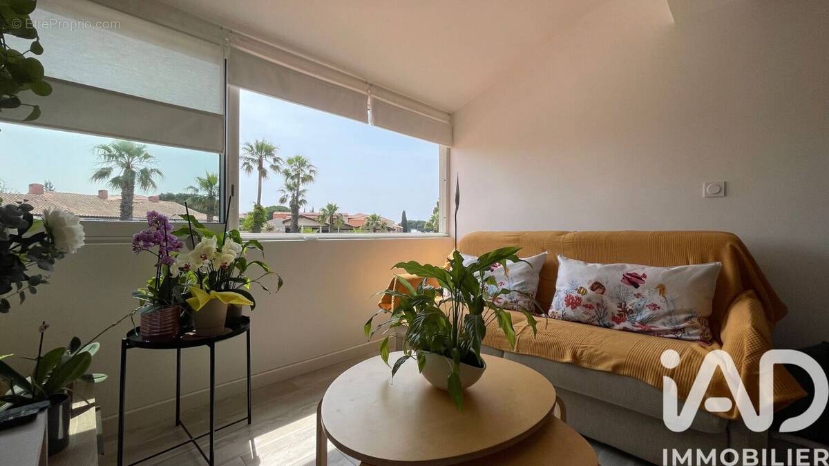 Photo 1 - Appartement à LA LONDE-LES-MAURES
