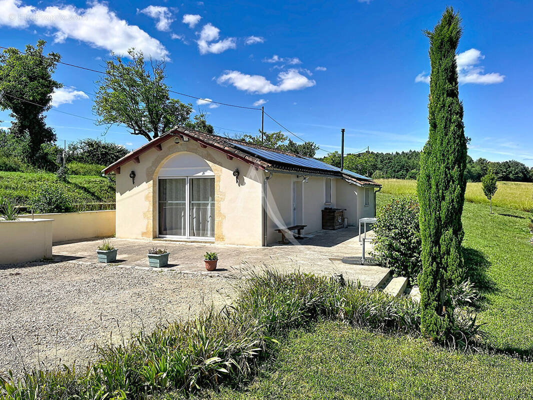 Maison à PRAYSSAC