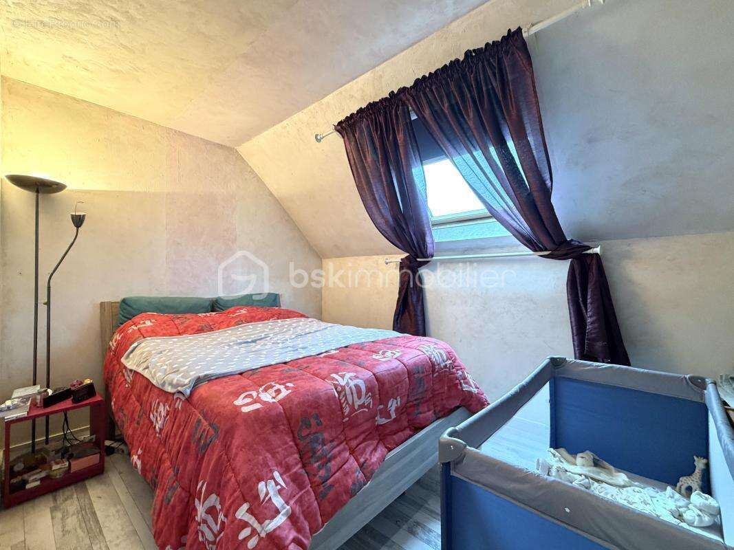 Appartement à EMERAINVILLE