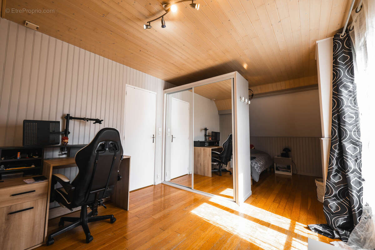 Maison à GRISY-SUISNES