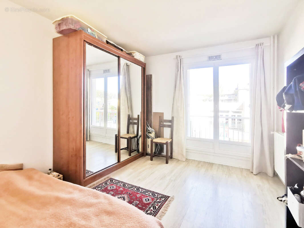 Appartement à MAGNY-LES-HAMEAUX