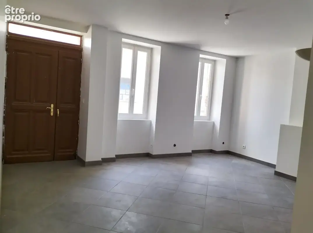 maison d'habitation spacieuse idéal pour petite famille , rénovation de qualité,  quartier calme - photo 3