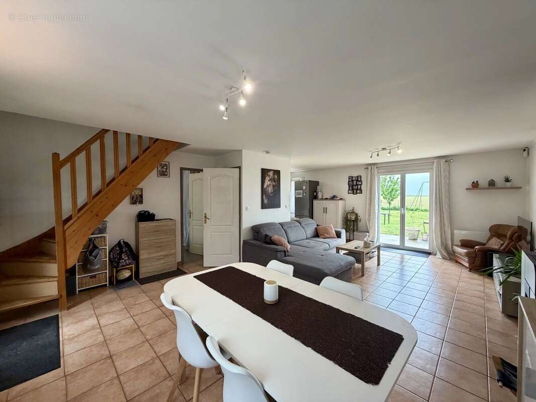 Maison à ROZAY-EN-BRIE
