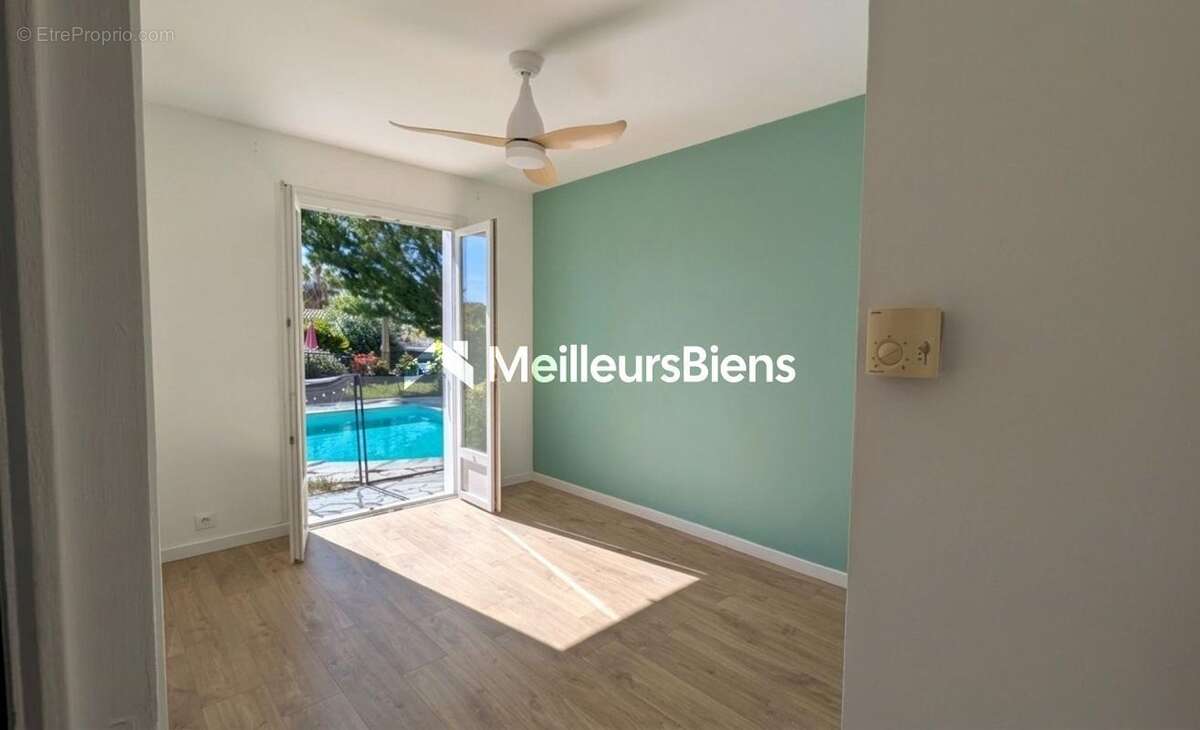 Maison à SAINT-FELIX-DE-LODEZ