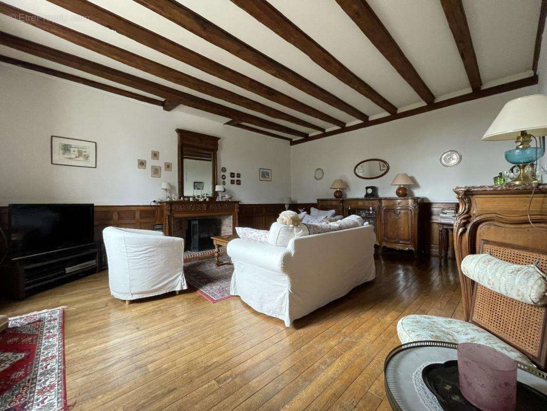 Maison à CAYROLS