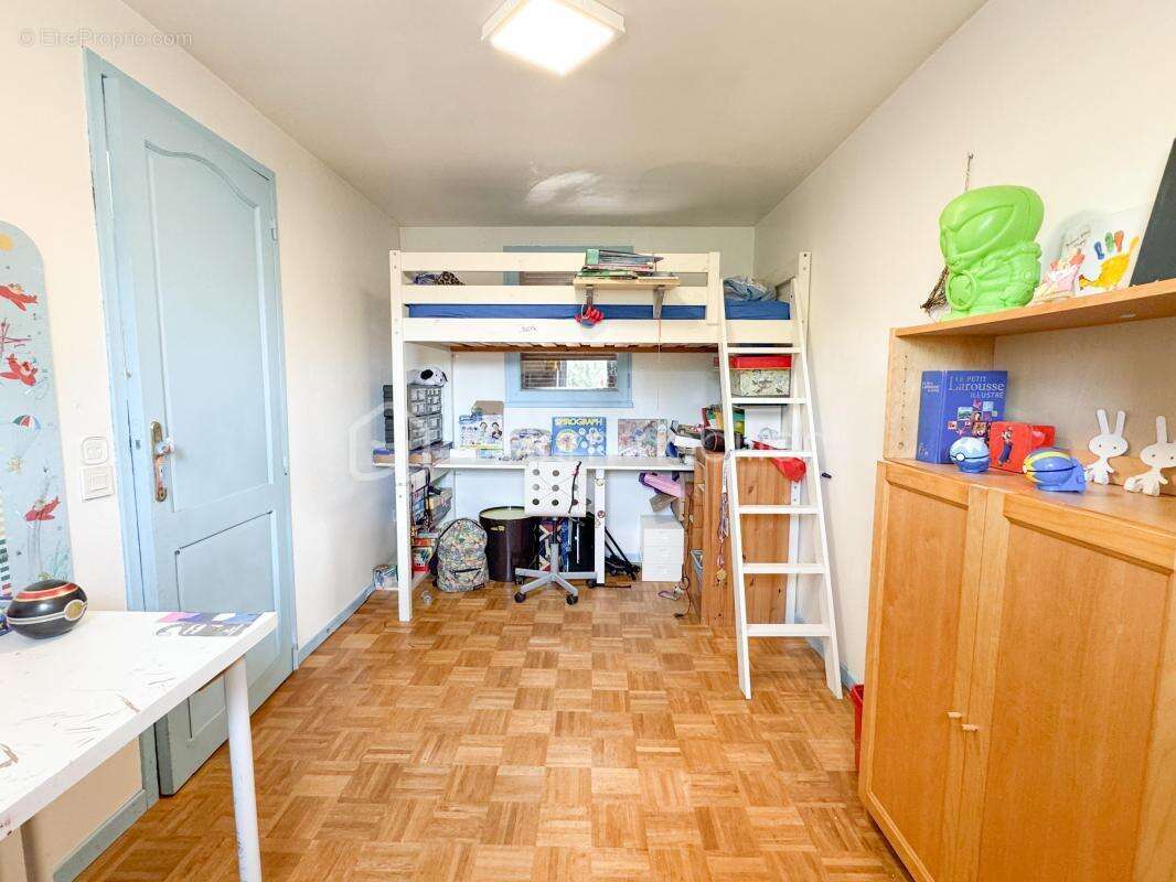 Maison à OZOIR-LA-FERRIERE