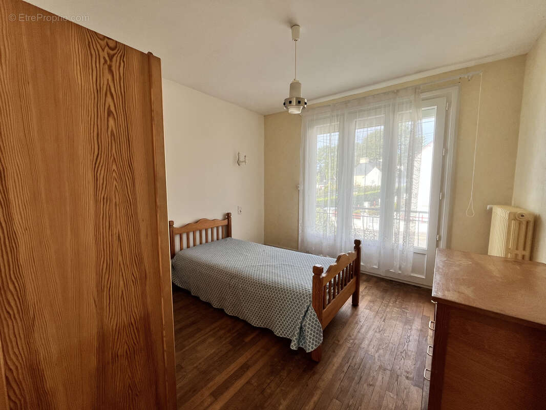 MOCQUARD immobilier, vous propose cette maison à rénover, sur 596m2 de terrain. - photo 5