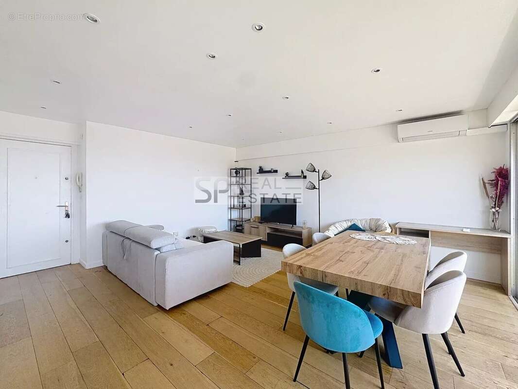 Appartement à LE CANNET