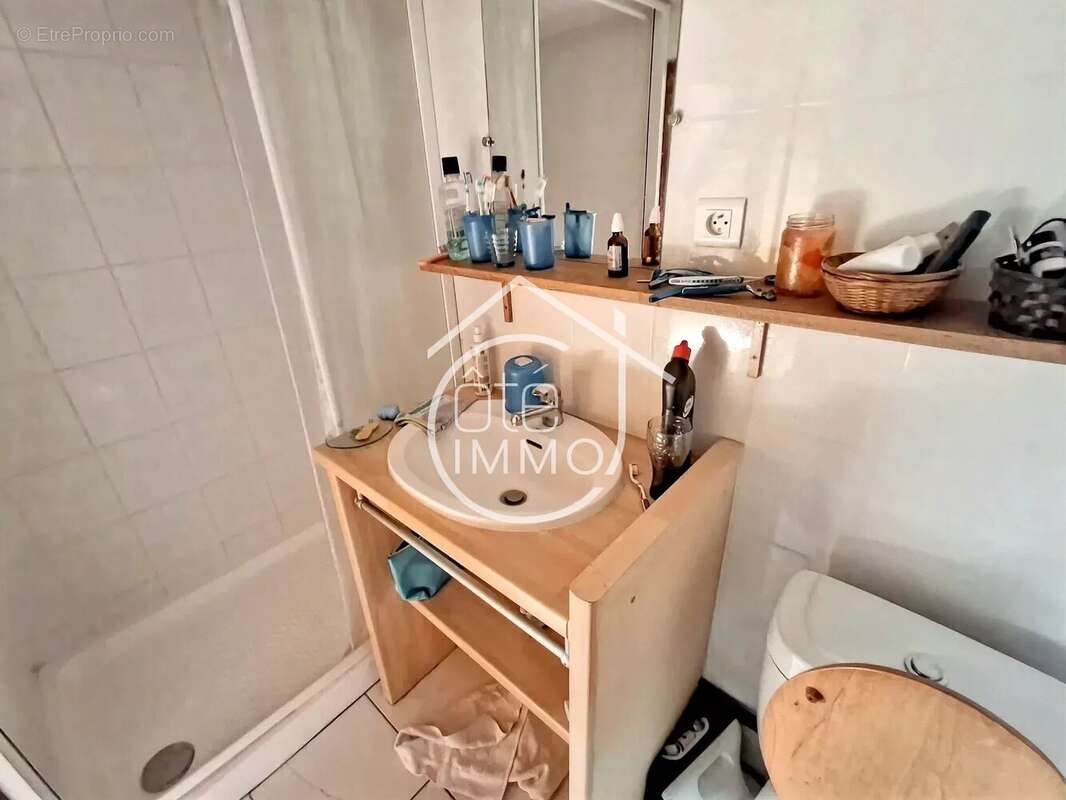 Maison à COURS-DE-PILE