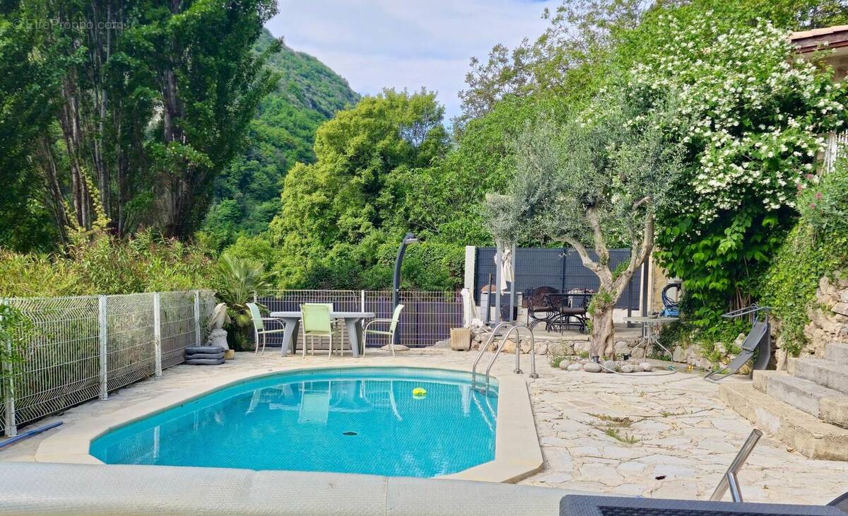 Photo 1 - Maison à BOUYON
