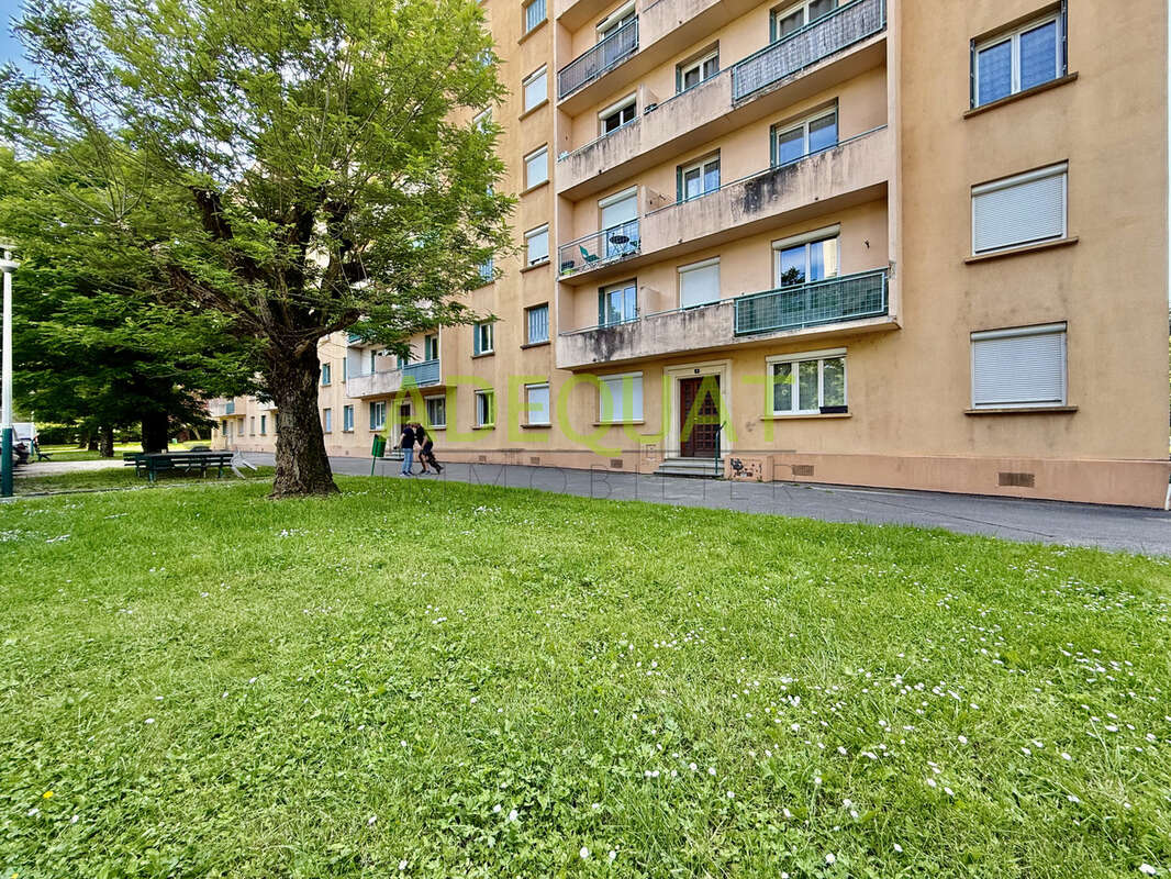 Appartement à BOURGOIN-JALLIEU