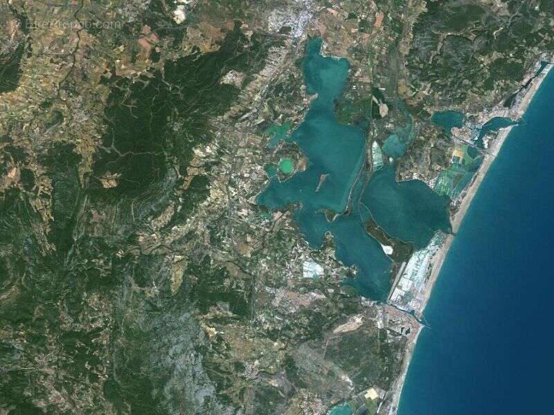 Terrain à PORTEL-DES-CORBIERES