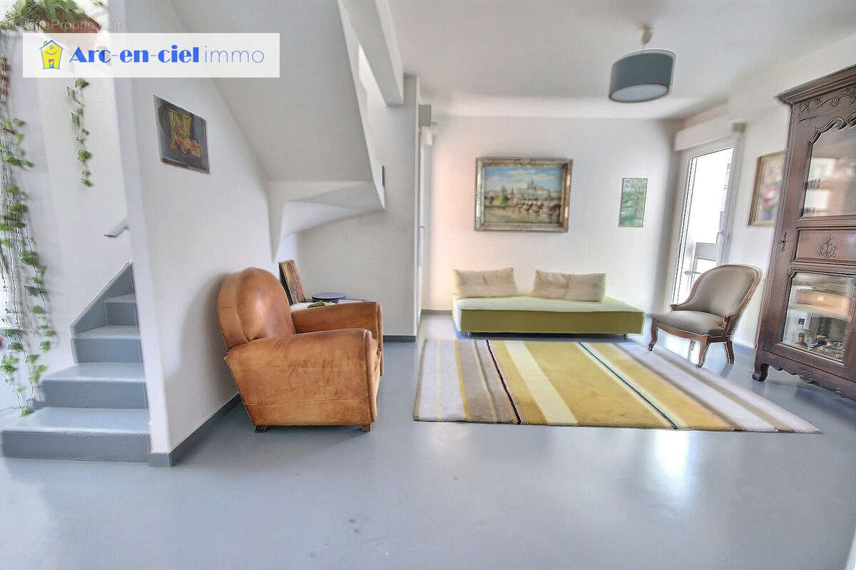 Appartement à NANTERRE
