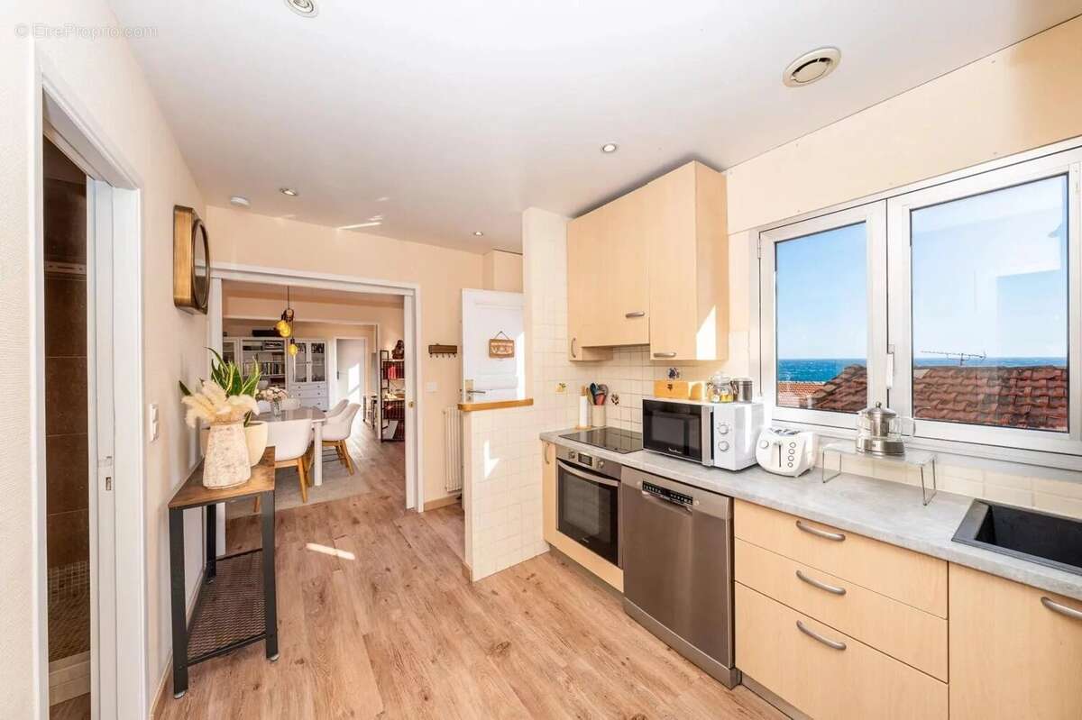 Appartement à CAP-D'AIL