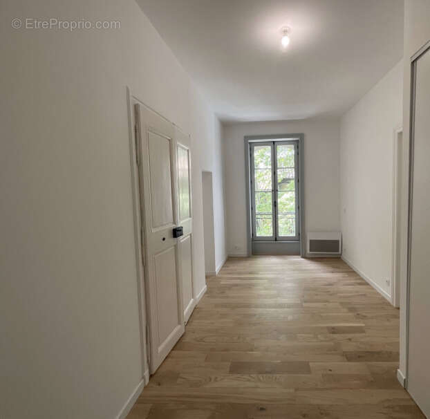 Appartement à UZES