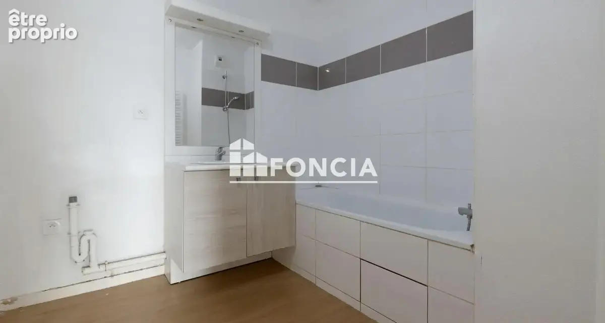 LE MÉE-SUR-SEINE : Appartement 3 pièces de 54 m² – Résidence de 2015 – Terrasse – Parking en sous-sol - photo 5