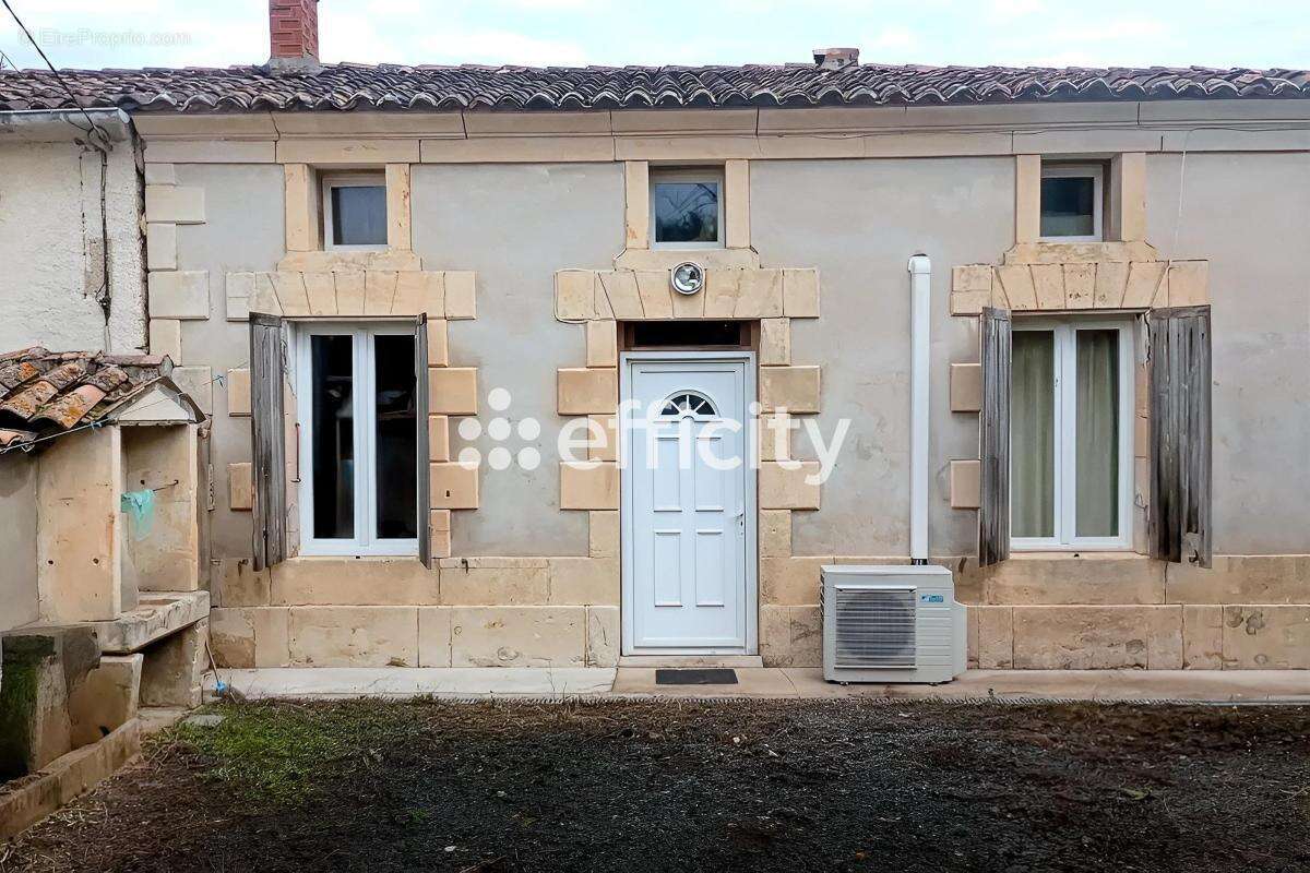 Maison à SONNAC