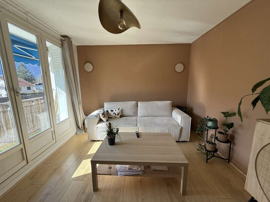 Appartement à SAINT-MARTIN-LE-VINOUX