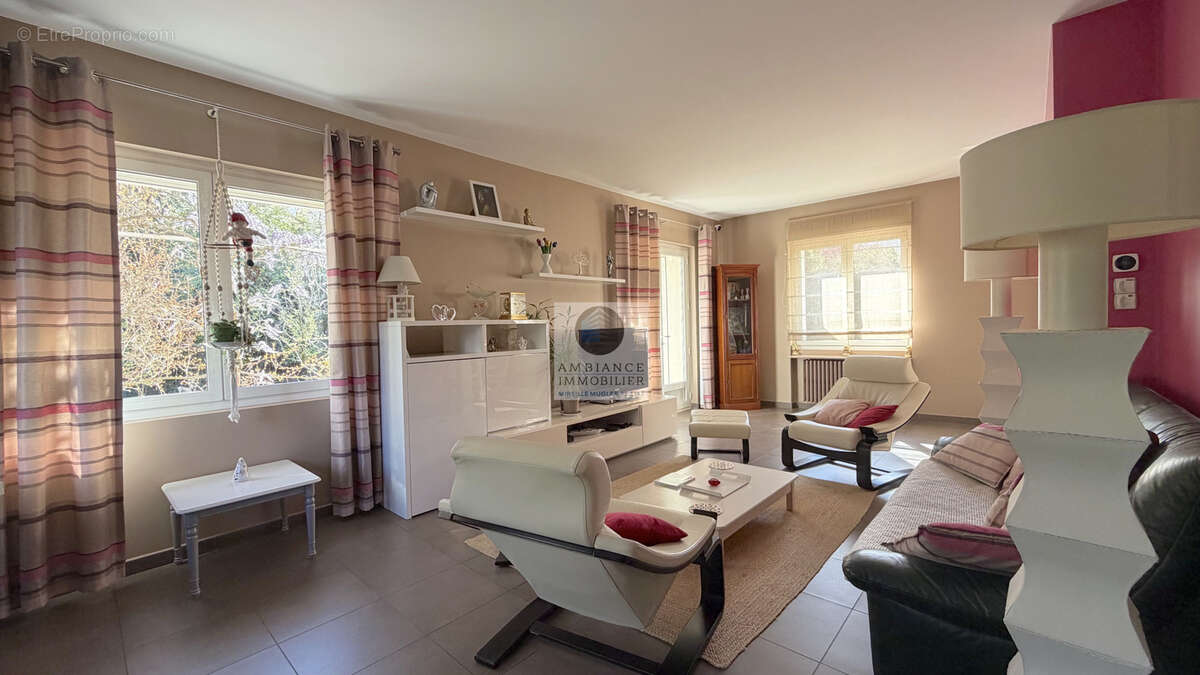 Maison à GUILHERAND-GRANGES