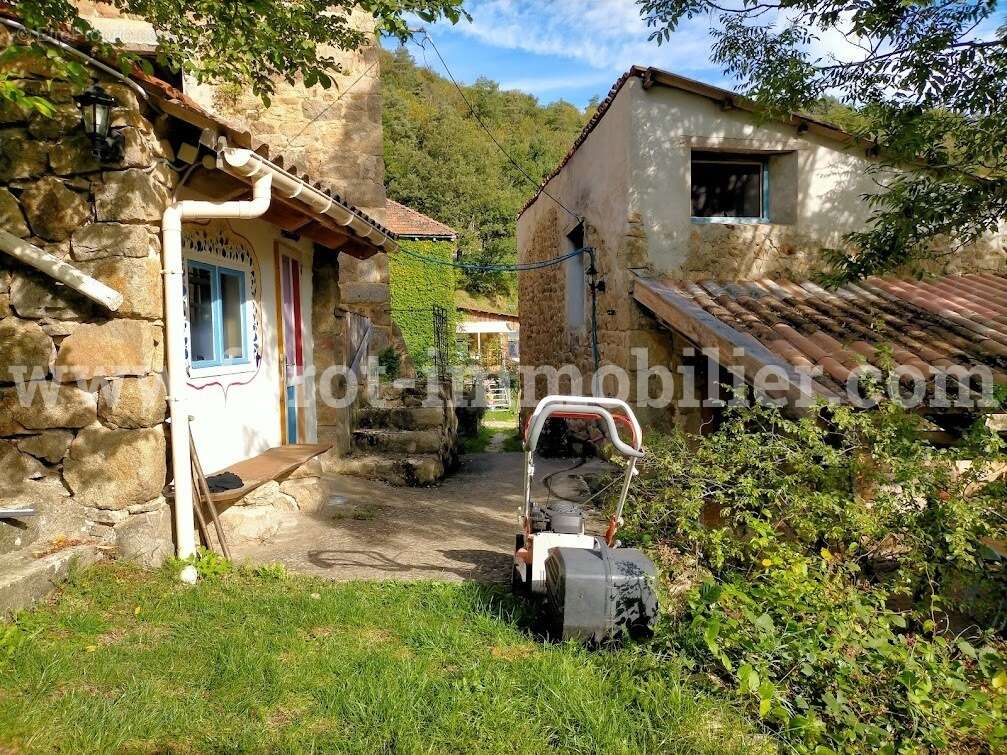 Maison à LE CHEYLARD