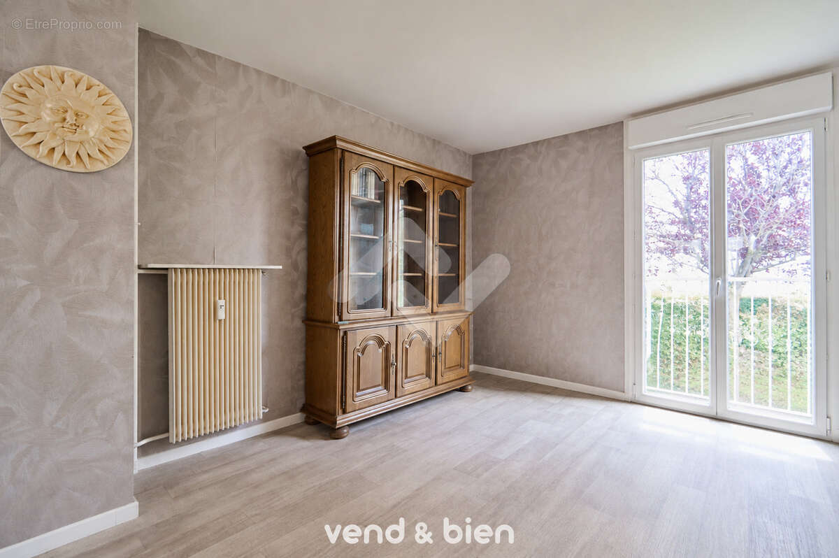 Appartement T6 de 96 m2, familiale ou profession libérale - photo 15