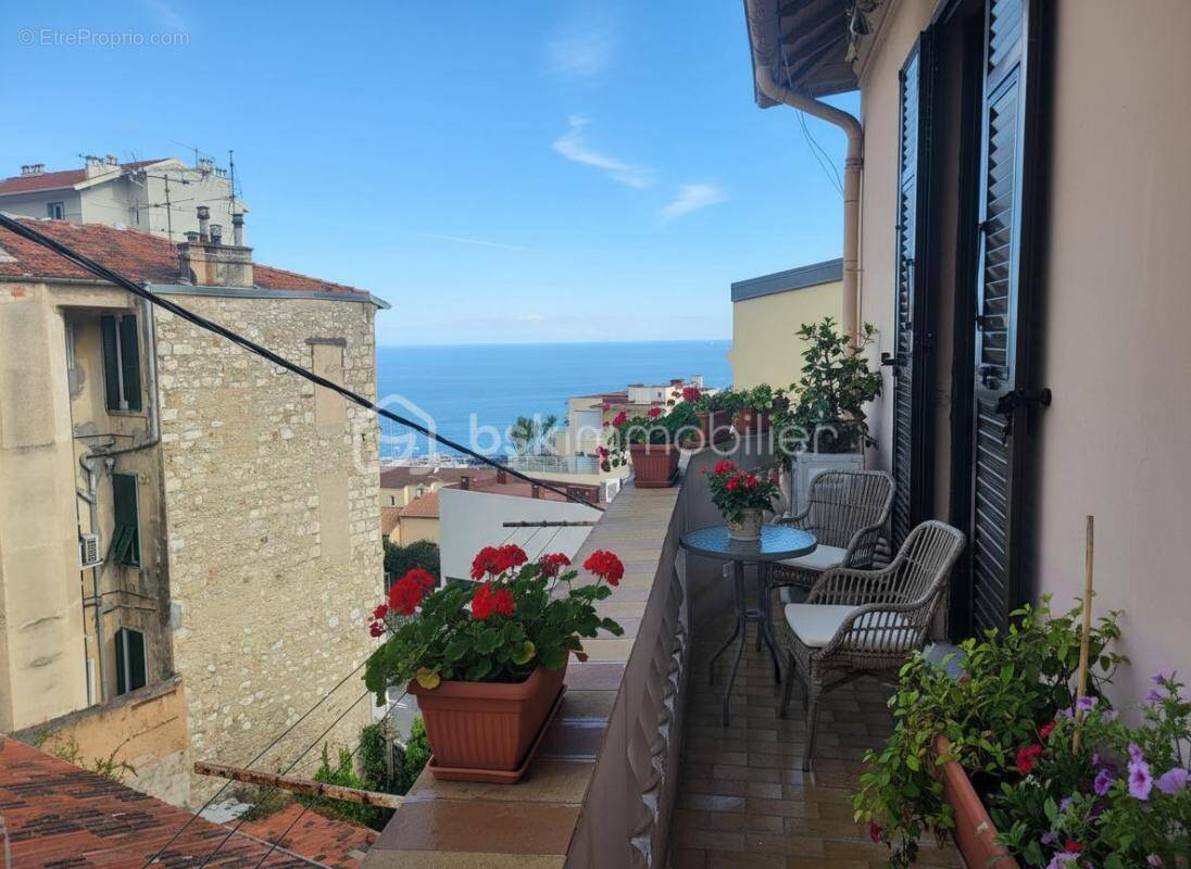 Appartement à BEAUSOLEIL