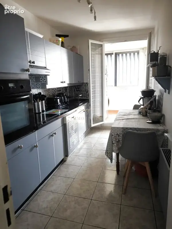 Appt t4 avec cave et place de parking 13010 235 000 € - photo 6