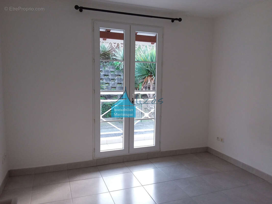 Appartement à LES TROIS-ILETS