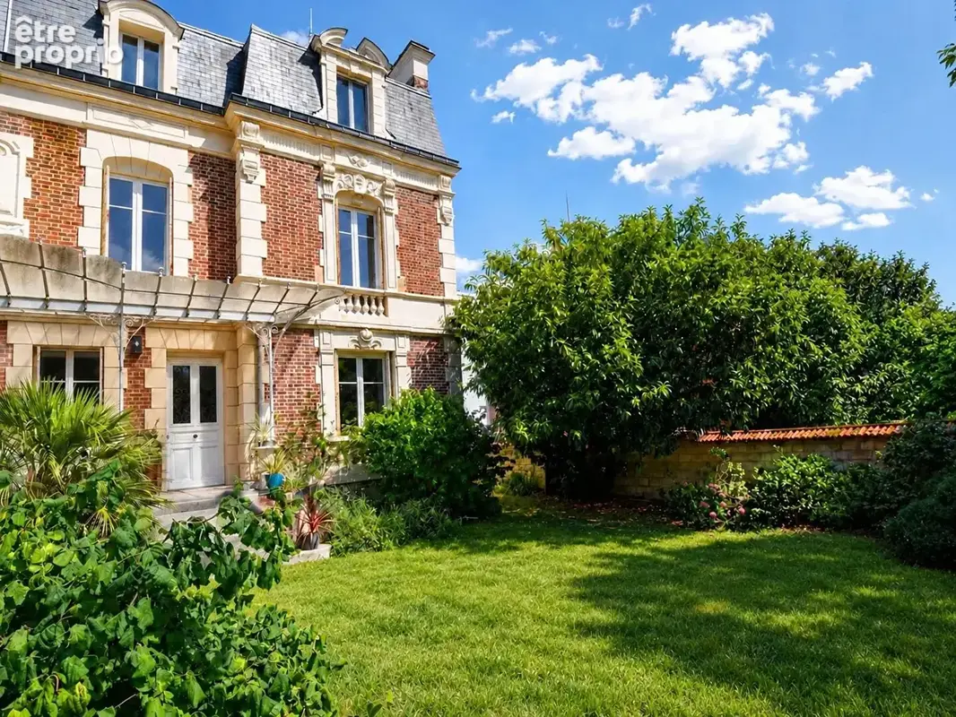 Maison à LE VESINET