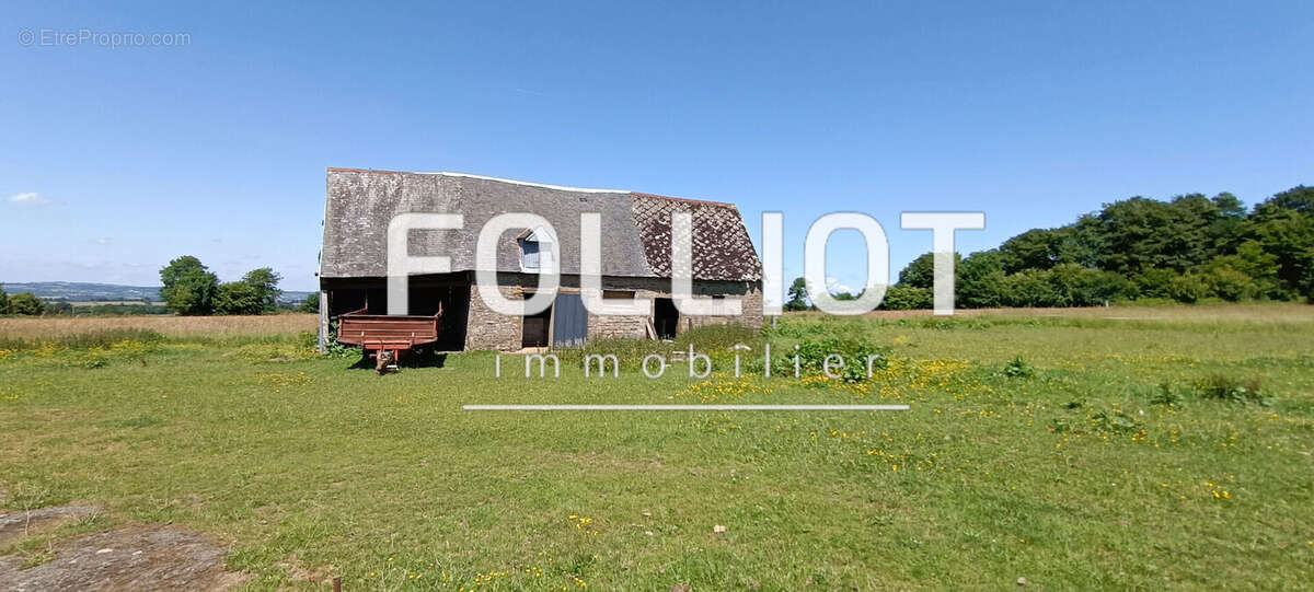 Maison à COULOUVRAY-BOISBENATRE