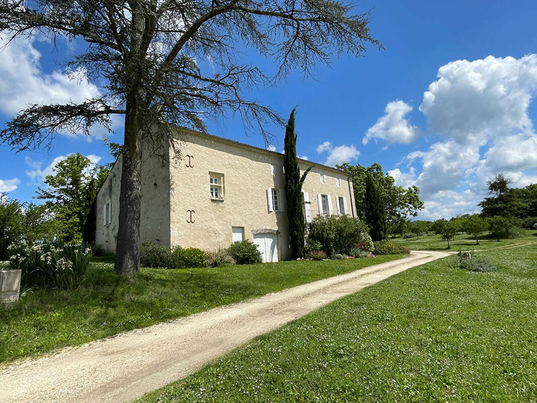 Maison à MONTCARET