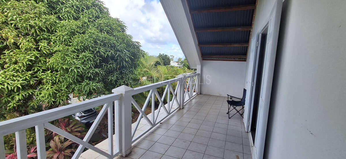 A vendre - un ensemble immobilier de 229.03 m2 environ - saint-philippe- 254 400 € - photo 16
