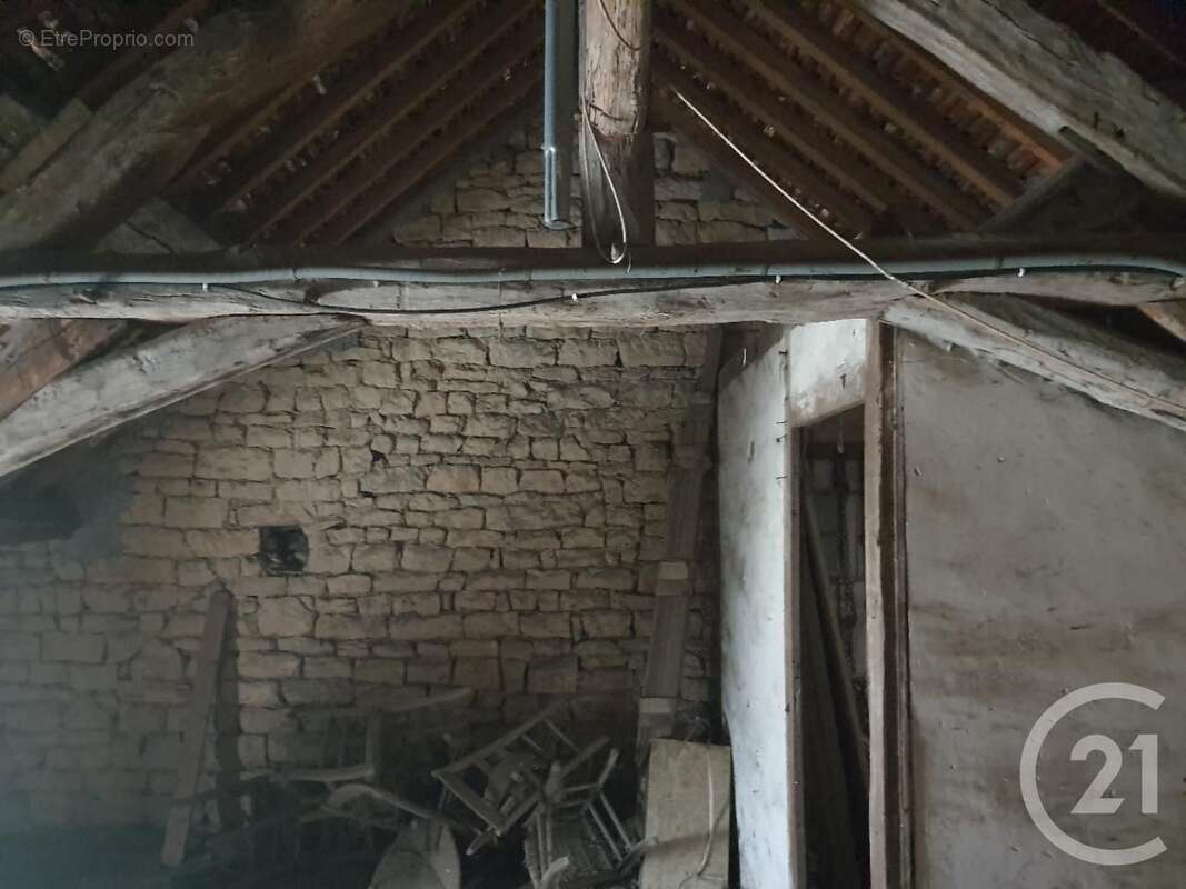 Maison 95 m² à Corvol-L'orgueilleux  - photo 9