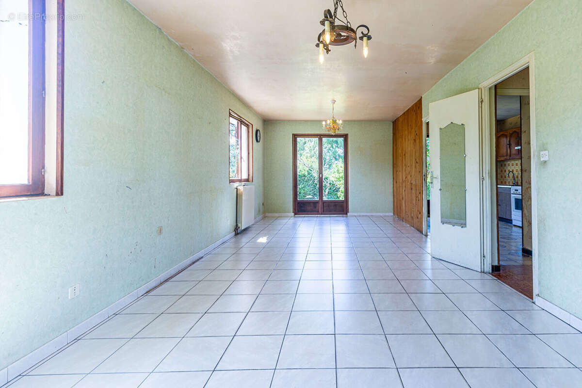 Agence immobiliere laforet - exclusivite - "tilleul" - quintal - maison individuelle de 95,2m² - terrain de 1215m² - sous sol co - photo 6
