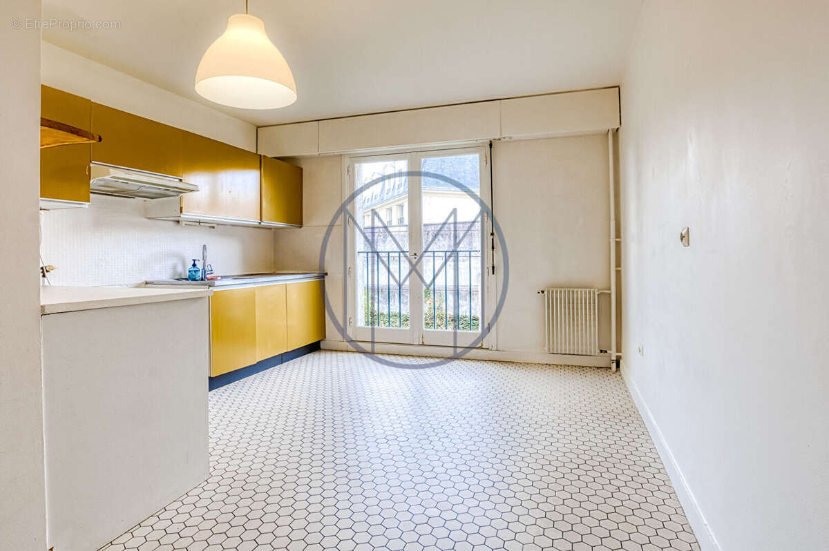Appartement à VERSAILLES